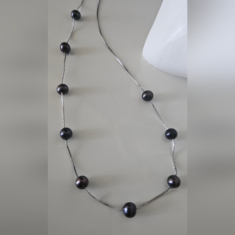 Elegant Tin Cup Black Pearl Necklace